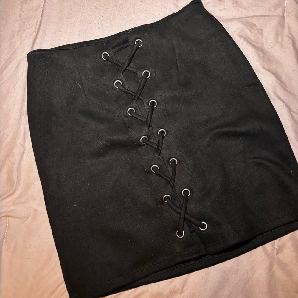 🖤Windsor Black Lace-Up Mini Skirt